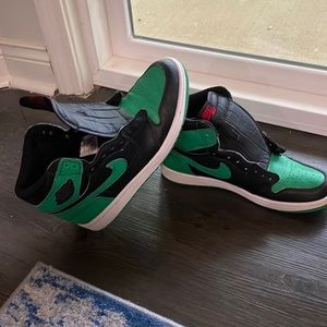Jordan 1 Retro High Pine Green Black
